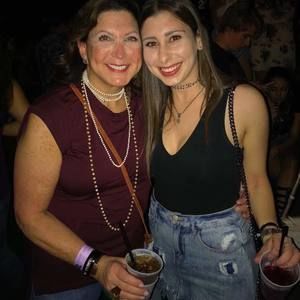 Meet your Posher, Robyn